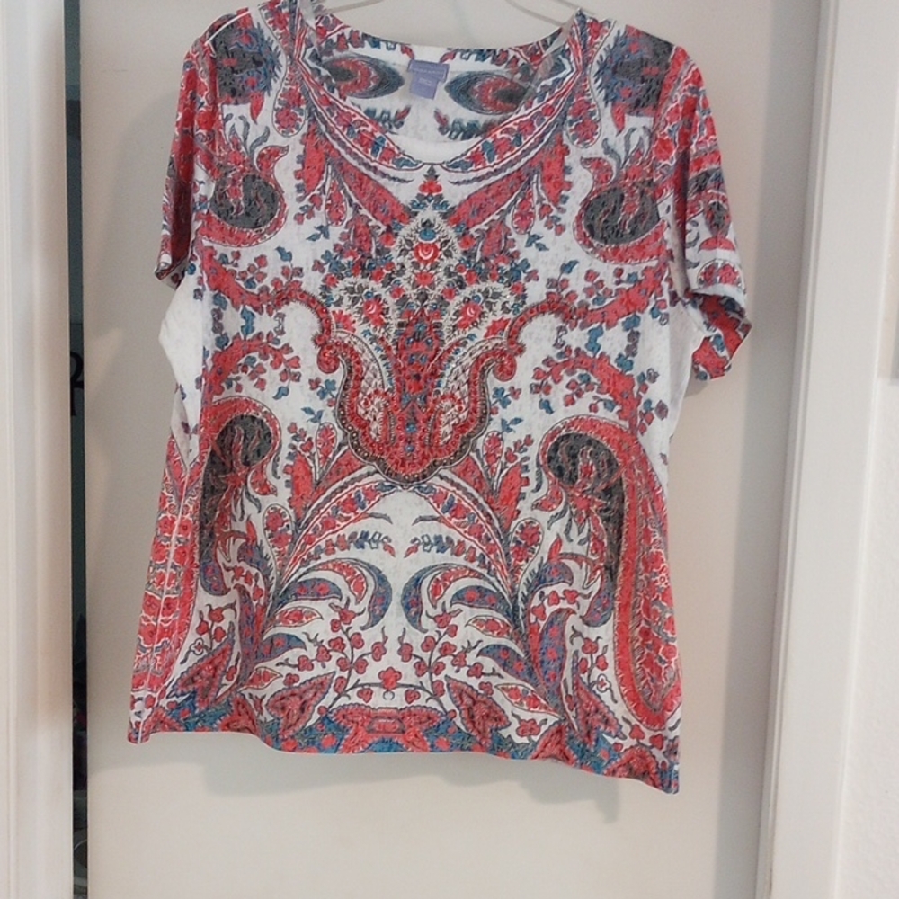 Laura Scott Red and White Paisley Short Sleeve Top